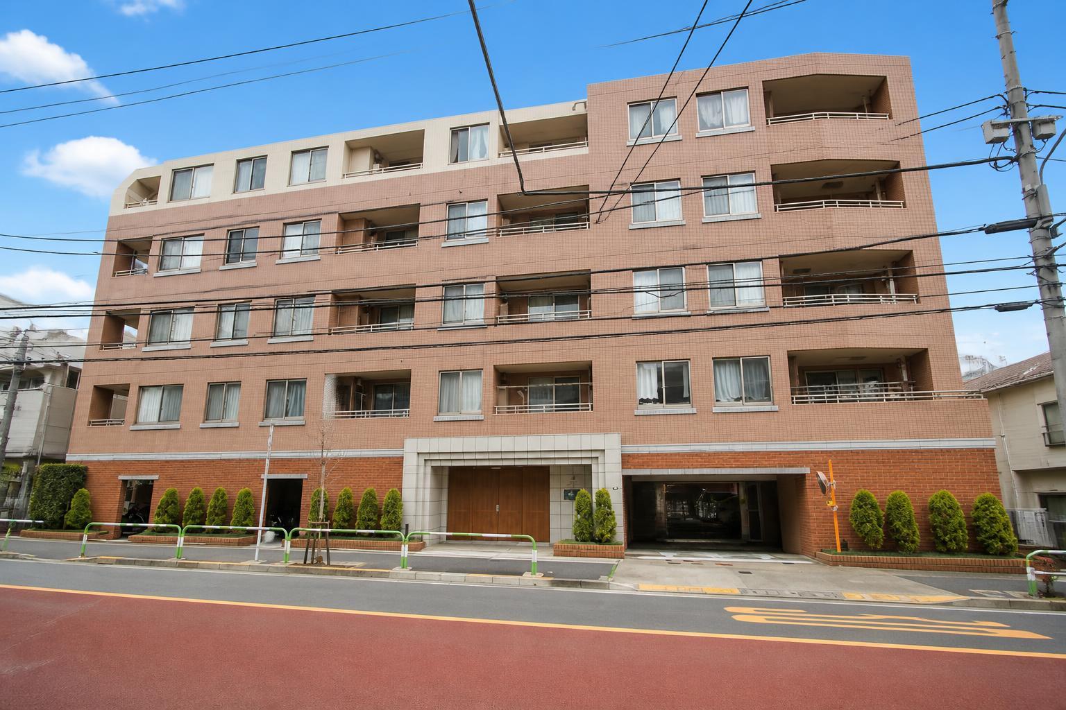 Alvalore Nishigahara — photograph 4